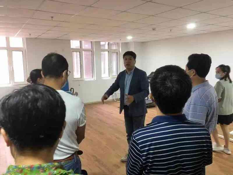 西青区政协辅导前来西青k1集团智慧为老服务中心调研领导工